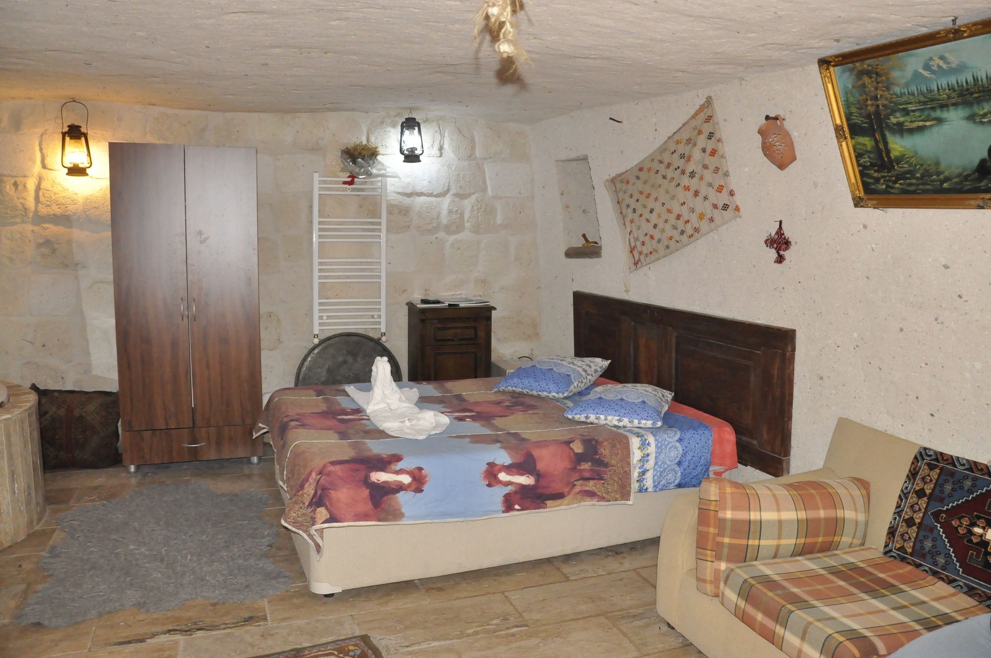 Crazy Horse Pension Ortahisar Luaran gambar